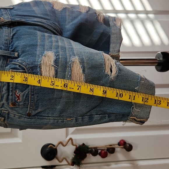 New Hollister Jean shorts - Picture 6 of 6